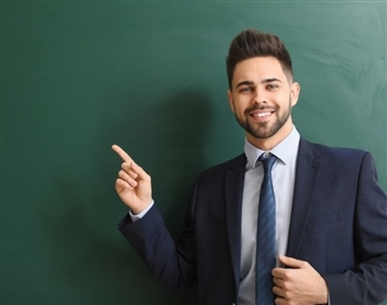 Hocanın Dediğini Yap Yaptığını Yapma atasözü ne demek.