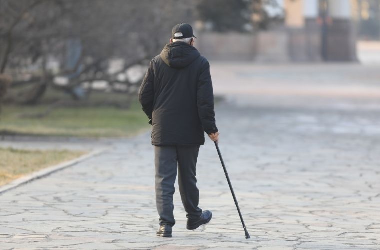 Rüyada aksak olduğunu görmek. Rüyada aksaklık görmenin manası ve tabiri.