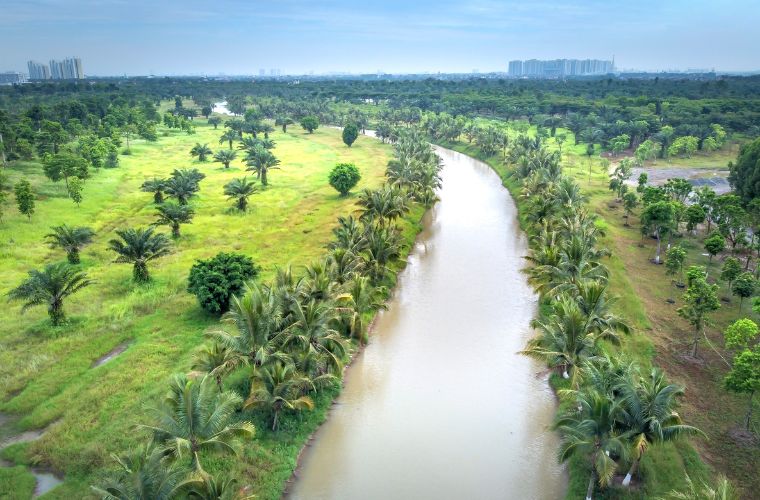 Rüyada suyun aktığı bir kanal görmek, rüyada kanalda suyun akışını izlemek, rüyada bir kanalda yürümek. Rüyada kanal tabirleri.