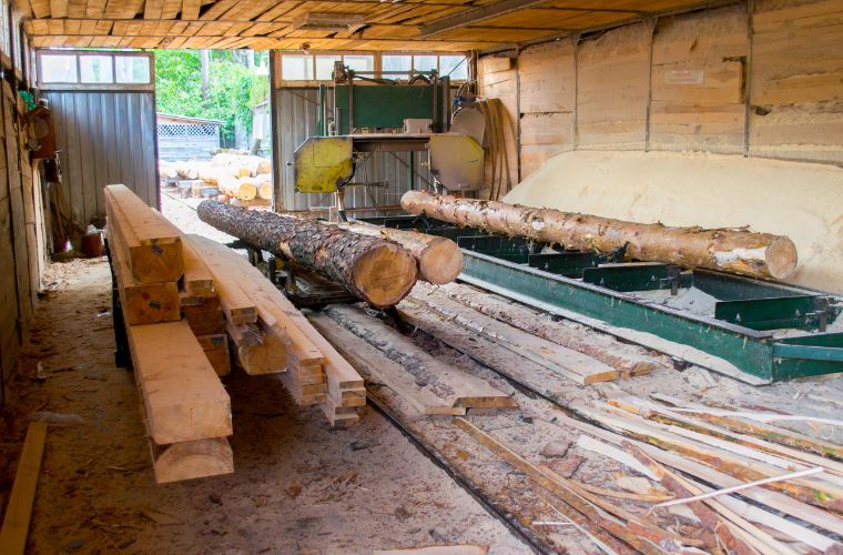 Rüyada kereste fabrikası görmek, rüyada fabrikadan çıkan keresteleri görmek, rüyada kereste yığını taşımak, rüyada kereste fabrikasında çalışan işçileri görmek.