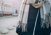 Rüyada Atkı Görmek Ne Anlama Gelir? Rüyada atkı görmek. Rüyada atkı kaybetmek. Rüyada taktığını görmek. Rüyada atkı şapka görmek. Rüyada atkı vermek.