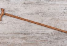Rüyada Baston Görmek Ne Anlama Gelir? Rüyada baston görmek. Rüyada bastonlu dede görmek. Rüyada baston bulmak.