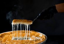 Rüyada Börek Görmek Ne Anlama Gelir? Rüyada börek görmek. Rüyada börek yediğini görmek. Rüyada börek yapmak. Rüyada börek pişirmek. Rüyada börek ikram etmek.