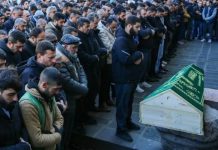 Rüyada Cenaze Namazı Görmek Ne Anlama Gelir? Rüyada cenaze namazı görmek. Rüyada cenaze namazı kılmak. Rüyada cenaze namazına katılmak.