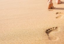 Rüyada Çıplak Görmek Ne Anlama Gelir? Rüyada çıplak görmek. Rüyada çıplak olduğunu görmek. Rüyada çıplak gezmek. Rüyada çıplak insan görmek. Rüyada çıplak kadın görmek.