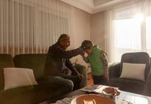 Rüyada Edep/Edepli Görmek Ne Anlama Gelir? Rüyada edepli görmek, rüyada hal ve hareketinde edep sınırlarını gözeten birini görmek. Rüyada edep ve edepli biri görmek.