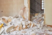 Rüyada Evin Yıkılması Ne Anlama Gelir? Rüyada evin yıkılması, rüyada kendi evinin yıkıldığını görmek, rüyada eski bir evin yıkıldığını görmek. Rüyada evin yıkılması tabirleri.