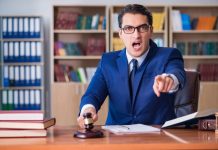 Rüyada Fişlenmek Ne Anlama Gelir? Rüyada fişlenmek, rüyada fişlenmekten korkmak, rüyada gizlice fişlenmek, rüyada devlet tarafından fişlenmek. Rüyada fişlenme tabirleri.