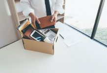 Rüyada Görevden Alınmak Ne Anlama Gelir? Rüyada görevden alındığını görmek, rüyada işten çıkarılma ya da sorumlulukların elden alınması. Rüyada görevden alınmanın anlamı ve tabirleri.