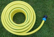 Rüyada Su Hortumu Görmek Ne Anlama Gelir? Rüyada hortumla araba yıkamak, rüyada su hortum borusunun patladığını görmek, rüyada su hortumuyla bir yeri sulamak. Rüyada hortum borusu tabirleri.