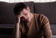 Rüyada Hüzünlenmek Ne Anlama Gelir? Rüyada hüzünlü bir haber almak, rüyada birini hatırlayarak hüzünlenmek, rüyada derin bir hüzün yaşamak. Rüyada hüzünlenmek tabirleri.