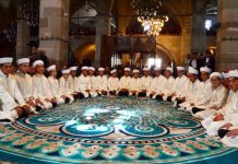 Rüyada İcazet Görmek Ne Anlama Gelir? Rüyada icazet töreninde bulunmak, rüyada hocadan icazet almak, rüyada icazet belgesi taşımak. Rüyada icazet tabirleri.