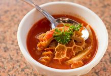 Rüyada İşkembe Görmek Ne Anlama Gelir? Rüyada işkembe görmek, rüyada işkembe çorbası yapmak, rüyada işkembe yıkamak, rüyada pişmiş işkembe görmek. Rüyada işkembe tabirleri.