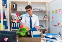 Rüyada İşten Çıkarılmak Ne Anlama Gelir? Rüyada işten ayrıldığını görmek, rüyada işten kovulma kağıdı almak, rüyada iş yerinde işten çıkarılma konuşması yapmak. Rüyada işten çıkarılmak tabirleri.