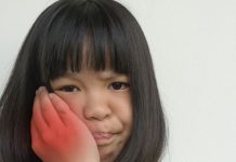 Rüyada Kabakulak Görmek Ne Anlama Gelir? Rüyada kabakulak görmek, rüyada kabakulak hastalığı geçirmek, rüyada bir çocuğun kabakulak olduğunu görmek, rüyada kabakulak belirtileri yaşamak. Rüyada kabakulak tabirleri.