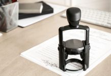 Rüyada Kaşe Görmek Ne Anlama Gelir? Rüyada kaşe ile mühür vurmak, rüyada kaşeli bir evrak incelemek, rüyada kaşe almak. Rüyada kaşe tabirleri.