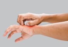 Rüyada Kaşınmak Ne Anlama Gelir? Rüyada elini kaşıdığını görmek, rüyada kaşıntı nedeniyle huzursuz hissetmek, rüyada birinin sırtını kaşıdığını görmek. Rüyada kaşınmak tabirleri.