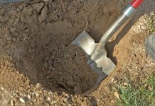 Rüyada Kazma Görmek Ne Anlama Gelir? Rüyada kazma ile bir çukur kazmak, rüyada eski bir kazma bulmak, rüyada kazma ile bir alanı temizlemek. Rüyada kazma tabirleri.