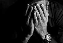 Rüyada Keder Ne Anlama Gelir? Rüyada sessizce kederli bir şekilde oturmak, rüyada bir olaya üzülmek, rüyada kederli bir insanla konuşmak. Rüyada keder tabirleri.