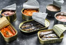 Rüyada Konserve Görmek Ne Anlama Gelir? Rüyada konserve görmek, rüyada konserve şişesini açmak, rüyada sebze konservesi hazırlamak, rüyada konserve yığını görmek ve rüyada konserve kutusunu taşımak.