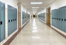 Rüyada Koridor Görmek Ne Anlama Gelir? Rüyada koridor görmek, rüyada koridorda kapı aramak, rüyada karanlık bir koridorda ilerlemek, rüyada koridorun duvarlarını incelemek ve rüyada koridorda birisini beklemek.