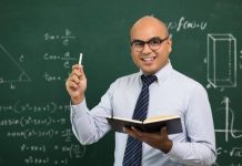 Rüyada Kurs Görmek Ne Anlama Gelir? Rüyada kurs görmek, rüyada bir sınıfta kurs eğitimi almak, rüyada kurstaki arkadaşlarla sohbet etmek, rüyada bir kursun başarıyla tamamlandığını görmek ve rüyada kurs materyallerini incelemek.