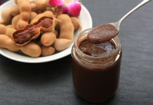 Rüyada Macun Görmek Ne Anlama Gelir? Rüyada macunun bir yere bulaştığını görmek, rüyada macunla bir şey tamir etmek, rüyada macunun tüpünden taşmasını izlemek ve rüyada macun alırken kararsız kalmak.