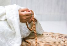 Rüyada Nafile İbadet Görmek Ne Anlama Gelir? Rüyada nafile namaz kılarken huzur bulmak, rüyada nafile ibadetle kendini manevi olarak güçlendirmek, rüyada nafile dua etmek ve rüyada Allah’a yakınlık hissiyle ibadet yapmak.
