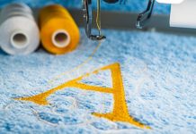 Rüyada Nakışçı Görmek Ne Anlama Gelir? Rüyada nakışçıyla bir iş yapmak, rüyada nakışçının işlerini izlemek, rüyada nakışçının yaptığı eseri görmek ve rüyada nakışçıyla birlikte yaratıcı bir şeyler üretmek.