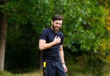 Rüyada Nefes Darlığı Görmek Ne Anlama Gelir? Rüyada nefes darlığı hissiyle rahatsız olmak, rüyada nefes darlığını aşmaya çalışmak, rüyada nefes almakta zorlandığını görmek ve rüyada nefes darlığından dolayı endişelenmek.