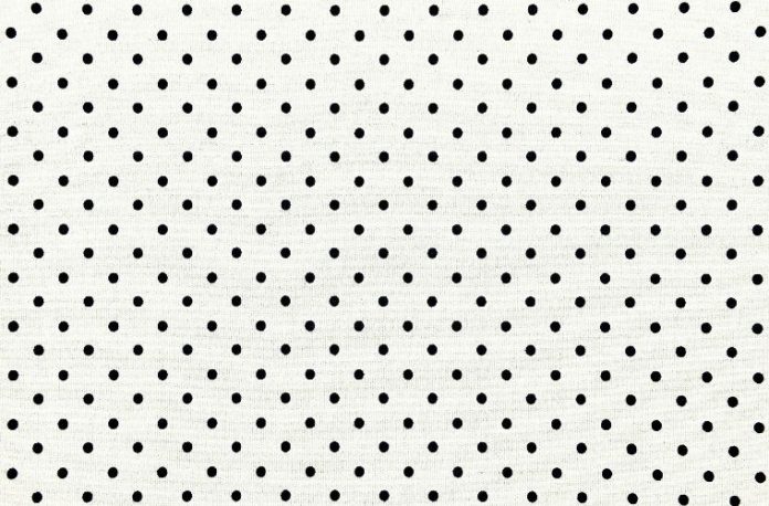 Rüyada bir yazıda nokta görmek, rüyada nokta ile bir şeyin tamamlandığını hissetmek, rüyada nokta işaretinin bir anlam taşıdığını fark etmek ve rüyada noktanın bir karar ya da bitişi simgelediğini görmek.