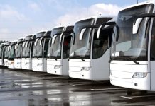 Rüyada Otobüs Terminali Görmek Ne Anlama Gelir? Rüyada otobüs terminalinde bir yolculuğa çıkmak, rüyada otobüs terminalinde karar vermek, rüyada terminalde bir yolculuk için hazırlık yapmak ve rüyada terminalin karmaşasında bir değişiklik hissetmek.