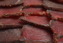 Rüyada Pastırma Görmek Ne Anlama Gelir? Rüyada pastırma yemek, rüyada pastırma satın almak, rüyada taze pastırma görmek vb. rüya tabirleri.