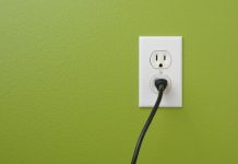 Rüyada Priz Görmek Ne Anlama Gelir? Rüyada priz görmek, prizden elektrik almak, prizde sorun görmek, prizle ilgili bir şeyler tamir etmek vb. rüya tabirleri.