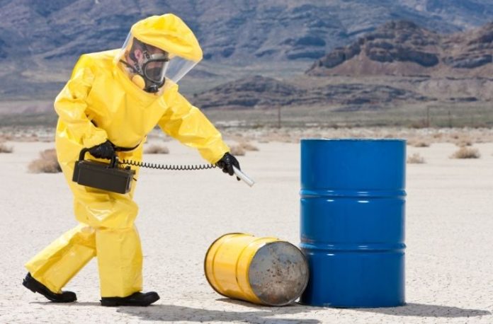 Rüyada radyoaktif sızıntı görmek, radyoaktif bölgeden uzaklaşmak, radyoaktif tehlike görmek, sızıntıya maruz kalmak vb. rüya tabirleri