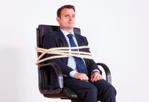 Rüyada Rehine Görmek Ne Anlama Gelir? Rüyada rehine görmek, rehine almak, birini rehine olarak görmek, rehine kurtarmak vb. rüya tabirleri.