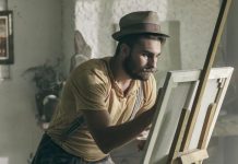 Rüyada Ressam Görmek Ne Anlama Gelir? Rüyada ressam görmek, ressamın tablolarını görmek, ressamla yaratıcı bir projede olmak, ressamın yaptığı sanatı izlemek vb. rüya tabirleri.