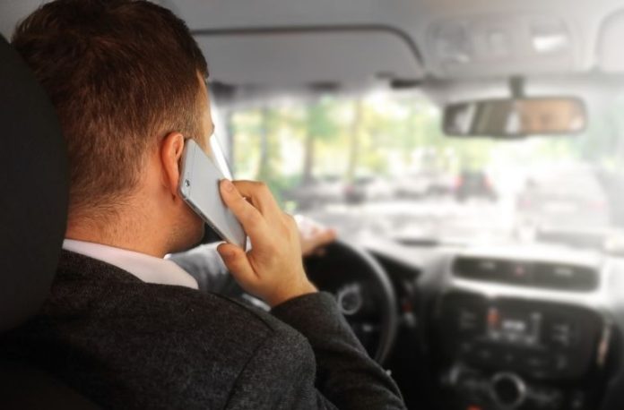 Rüyada savunma yapmak, rüyada birine karşı kendini savunmak, rüyada mahkemede ifade vermek, rüyada haksız yere suçlanıp savunma yapmak vb. rüya tabirleri.