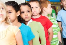 Rüyada Sıraya Koymak Ne Anlama Gelir? Rüyada sıraya koymak, rüyada nesneleri düzenli bir şekilde sıralamak, rüyada insanları sıraya dizmek, rüyada belirli bir düzen oluşturmak vb. rüya tabirleri.