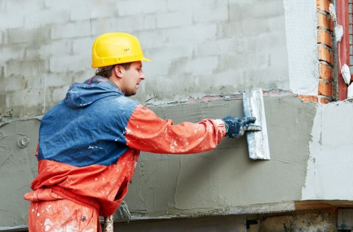 Rüyada sıvacı görmek, rüyada bir evin duvarına sıva yapan birini izlemek, rüyada kendi duvarına sıva yapmak vb. rüya tabirleri.