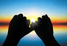 Rüyada Söz Vermek Ne Anlama Gelir? Rüyada söz vermek, rüyada birine yemin etmek, rüyada verilen sözü yerine getirmek, rüyada sözleşme yapmak vb. rüya tabirleri.