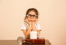 Rüyada Şaşı Görmek Ne Anlama Gelir? Rüyada gözleri şaşı birini görmek, kendini şaşı olarak görmek, şaşı biriyle göz göze gelmek vb. rüya tabirleri.