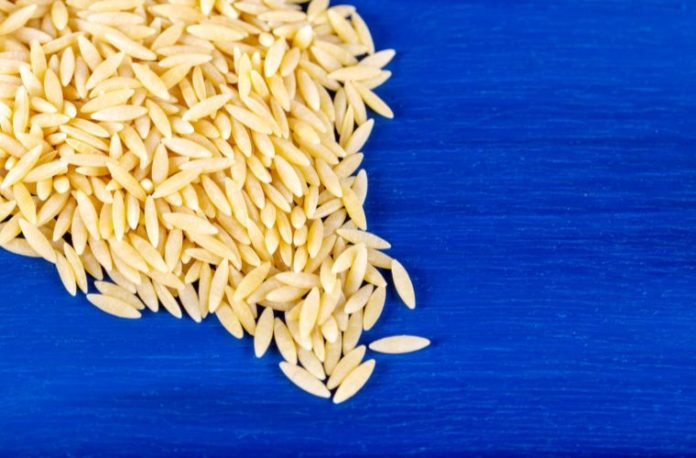 Şehriye çorbası görmek, şehriye pişirmek, tencerede ya da tabakta şehriyeli yemek görmek vb. rüya tabirleri.