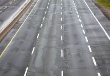 Rüyada Şerit Görmek Ne Anlama Gelir? Renkli şerit görmek, yolda uzanan şeritler görmek, şerit kesmek ya da şeritle süsleme yapmak vb. rüya tabirleri.