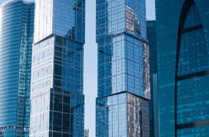 Rüyada şirket görmek, rüyada ofis ortamında bir şirkette bulunmak, rüyada şirket çalışanlarıyla iletişim kurmak vb. rüya tabirleri.