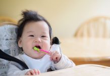 Rüyada Sütten Kesilmek Ne Anlama Gelir? Rüyada sütten kesilmek, rüyada bebeğin artık emmediğini görmek, rüyada emzirmenin sona erdiğini hissetmek, rüyada sütten kesilen çocuğa şahit olmak vb. rüya tabirleri.