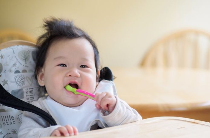 Rüyada sütten kesilmek, rüyada bebeğin artık emmediğini görmek, rüyada emzirmenin sona erdiğini hissetmek, rüyada sütten kesilen çocuğa şahit olmak vb. rüya tabirleri.