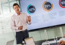 Rüyada Takdim Etmek Ne Anlama Gelir? Rüyada takdim etmek, rüyada bir kişiye hediye ya da ödül takdim ettiğini görmek, rüyada törenle bir şey sunmak, rüyada bir konuşma esnasında takdimde bulunmak.