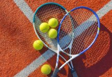 Rüyada Tenis Görmek Ne Anlama Gelir? Rüyada tenis raketi görmek, rüyada tenis topuyla oynamak, rüyada tenis kortunda yürümek, rüyada tenis oyuncusu olmak.