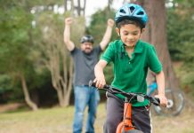 Rüyada Teşvik Etmek Ne Anlama Gelir? Rüyada arkadaşını teşvik ettiğini görmek, rüyada birine yol göstermek, rüyada olumlu konuşarak destek olmak.